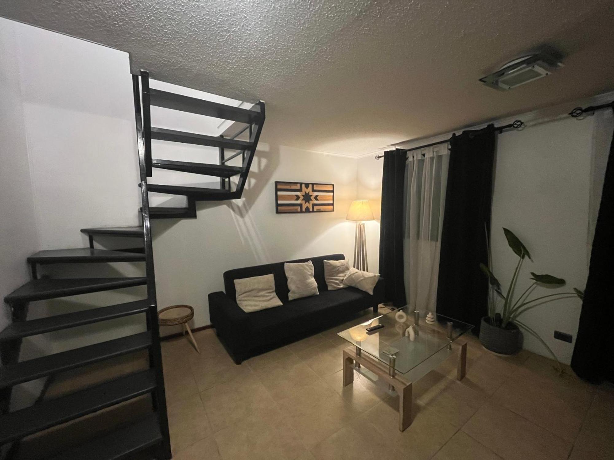 Hostel Tu Espacio Re - Casa II Cerca Del Aeropuerto Santiago de Chile Exteriör bild